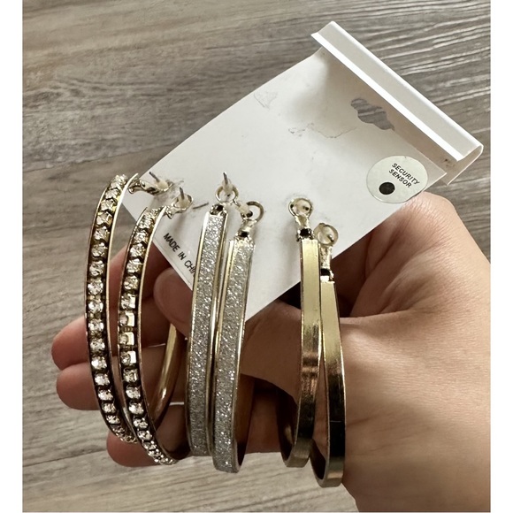 Brand New! Charlotte Russe Set Of 3 Gold Sparkle Hoops - Picture 3 of 4